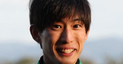藤岡康太騎手の顔写真３